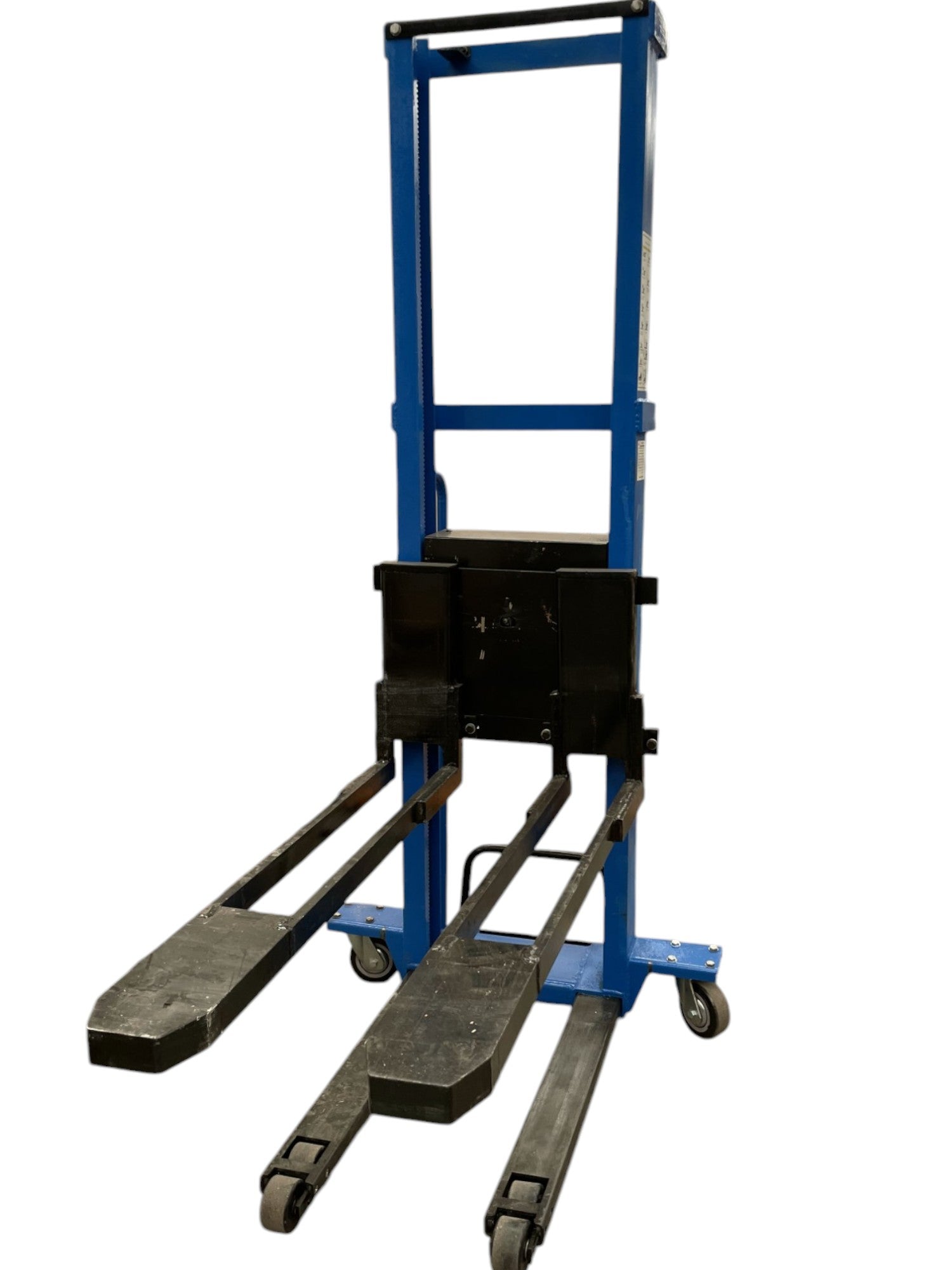 Montacargas Eléctrico 1ton 2.1 Levante 1.6mts
