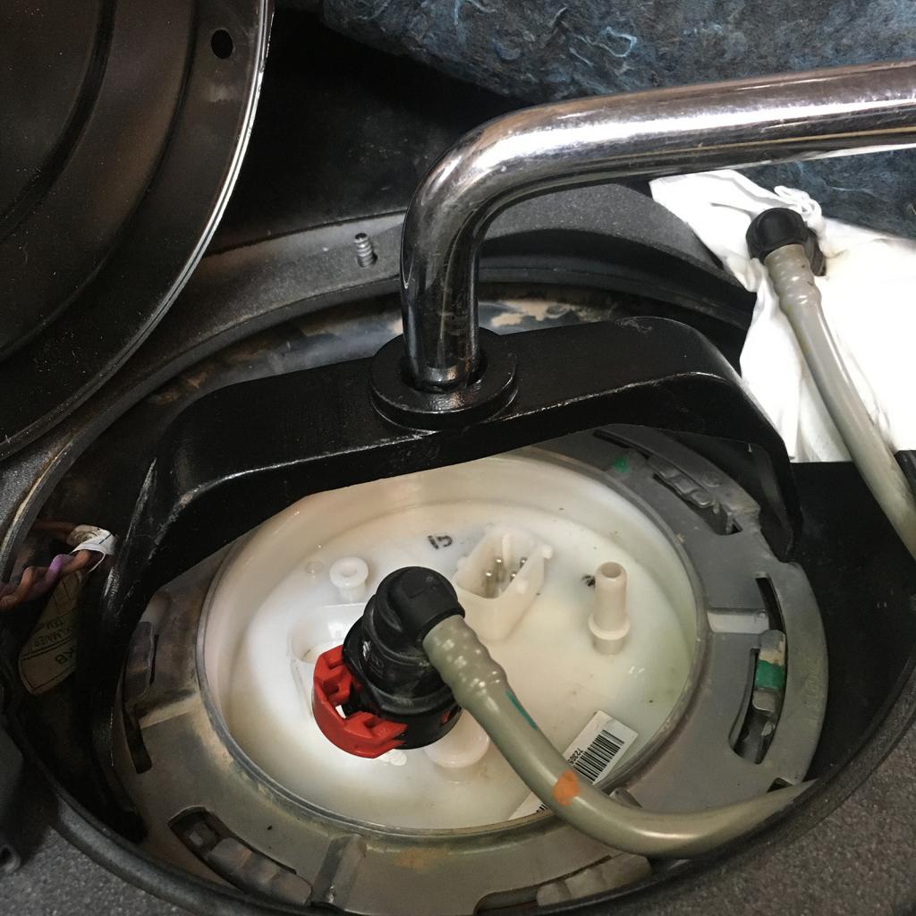 Herramienta Para Tapa De Bomba Gasolina Benz Ford Volvo BMW